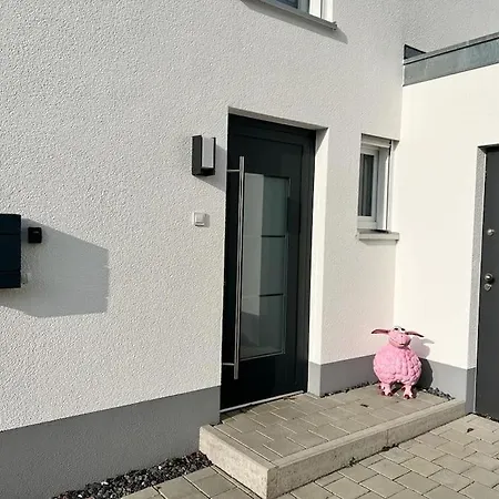 Neue Bodenseeferienwohnung Mit Terrasse Und Garten Apartment